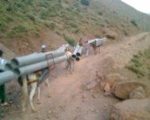 transport aduction eau tizi ourika.jpg